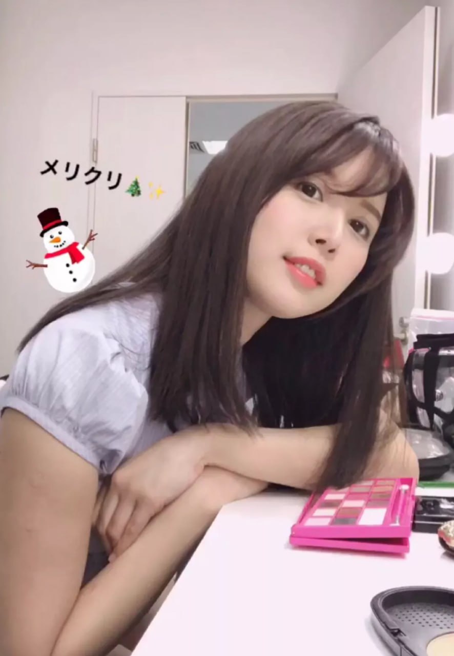 德华影视午夜电影,メイリン モデルコレクション メ,观看免费无删减完整版